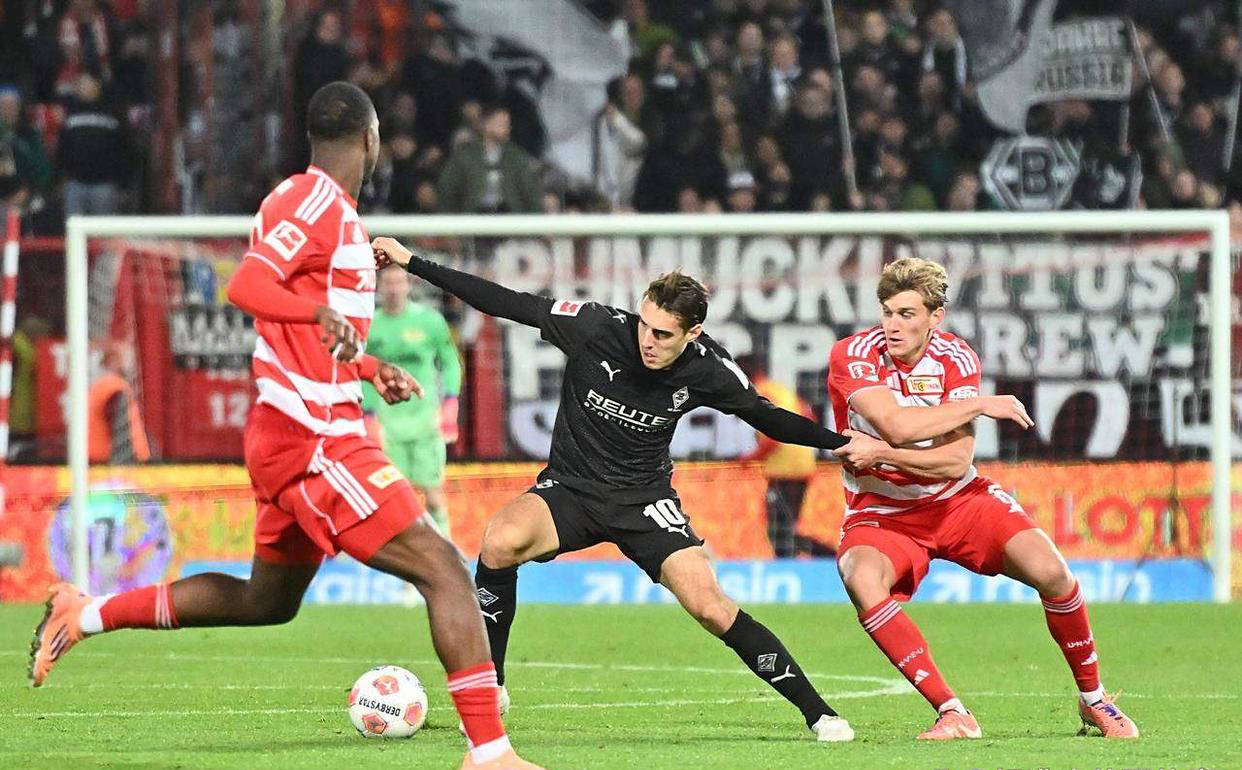 包含法甲赛程吃紧，门兴格拉德巴赫冲刺阶段调整名单，引发热议，球探报告显示潜力的词条