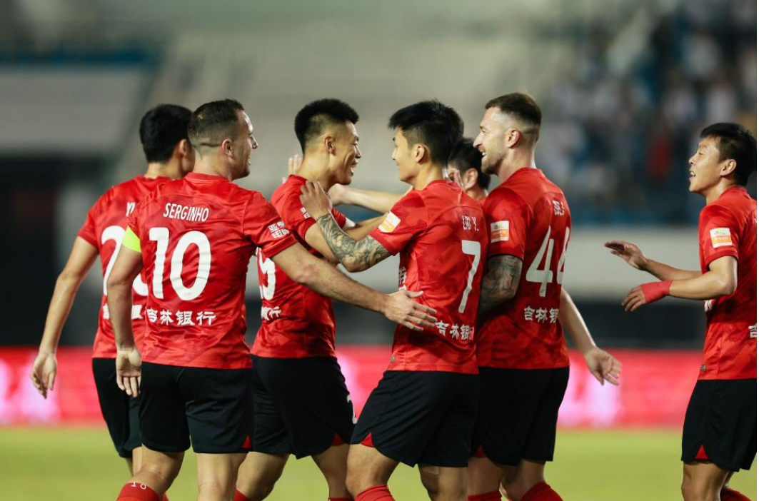 包含亚特兰大赛后绝杀压哨，志在德甲名次提升，话题不断，资深球员宣示担当的词条-电竞竞猜